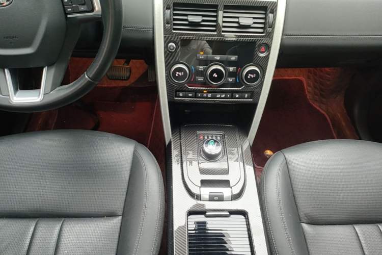 Used Land Rover Discovery Sport 2019 240 PS SE Version China VI Standard Gear Lever