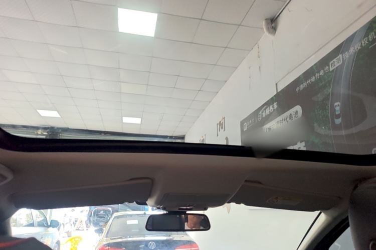Used Land Rover Discovery Sport 2019 240 PS SE Dynamic Version China VI Standard Headliner