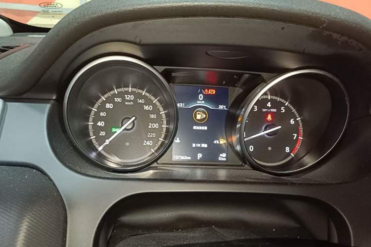 Used Land Rover Discovery Sport 2019 240 PS SE Dynamic Version China VI Standard Instrument Cluster