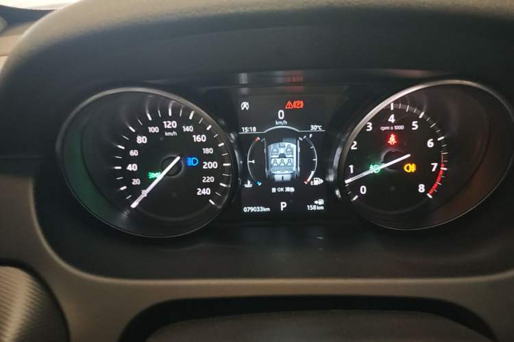 Used Land Rover Discovery Sport 2019 240 PS SE Dynamic Version China VI Standard Instrument Cluster