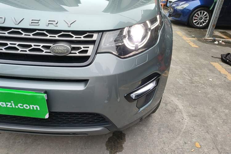 Used Land Rover Discovery Sport 2019 240 PS SE Version China VI Standard Left Front Headlight