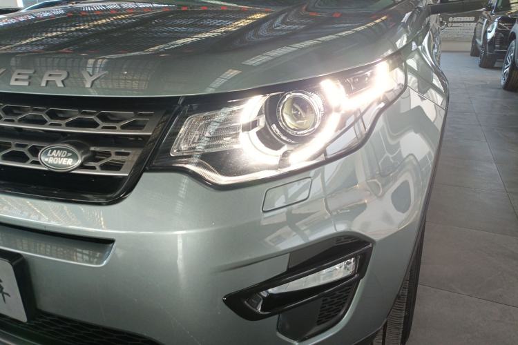 Used Land Rover Discovery Sport 2019 240 PS SE Version China VI Standard Left Front Headlight