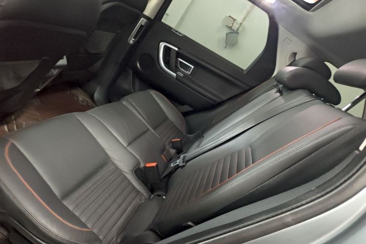 Used Land Rover Discovery Sport 2019 240 PS SE Dynamic Version China VI Standard Left Rear Seat