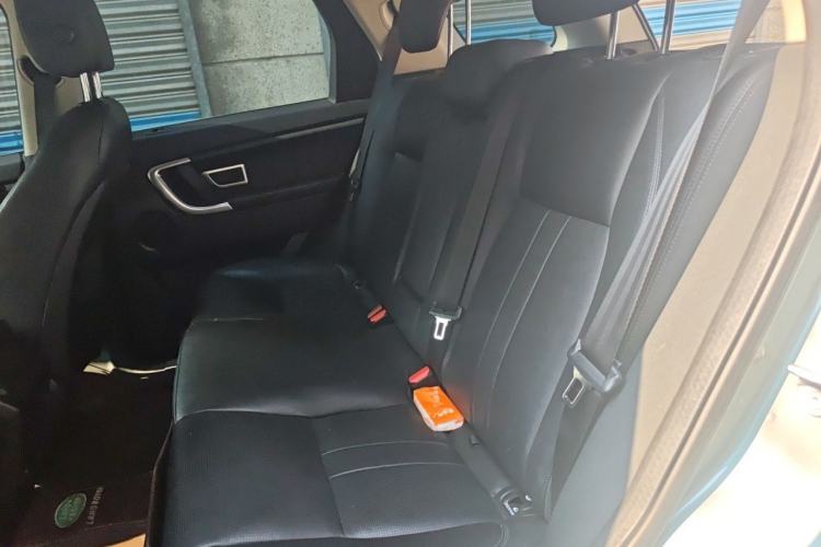 Used Land Rover Discovery Sport 2019 240 PS SE Version China VI Standard Left Rear Seat
