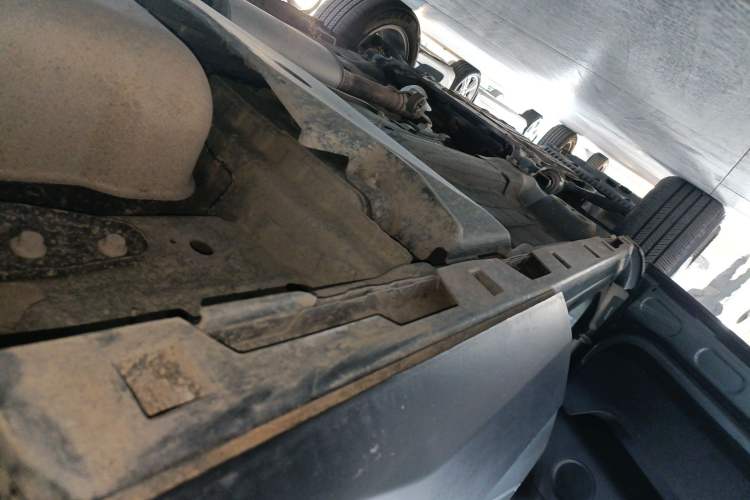 Used Land Rover Discovery Sport 2019 240 PS SE Version China VI Standard Left Side Sill