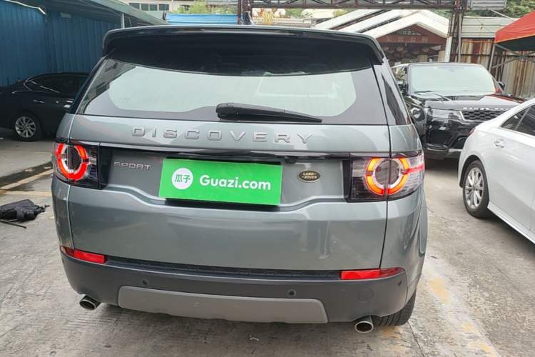 Used Land Rover Discovery Sport 2019 240 PS SE Version China VI Standard Rear