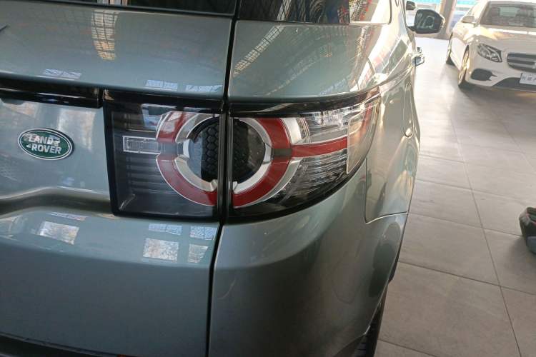 Used Land Rover Discovery Sport 2019 240 PS SE Version China VI Standard Right Rear Taillight