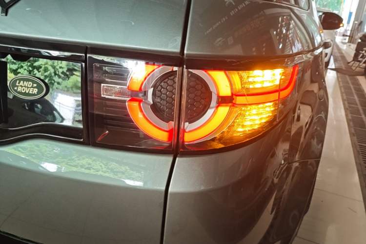 Used Land Rover Discovery Sport 2019 240 PS SE Dynamic Version China VI Standard Right Rear Taillight