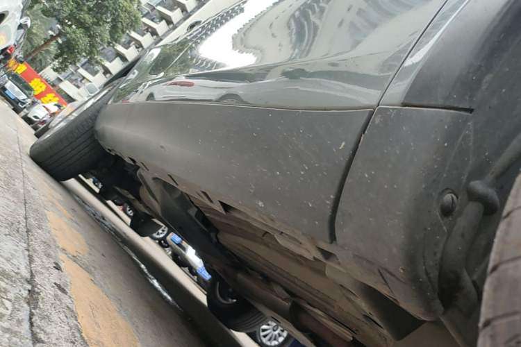 Used Land Rover Discovery Sport 2019 240 PS SE Version China VI Standard Right Side Sill