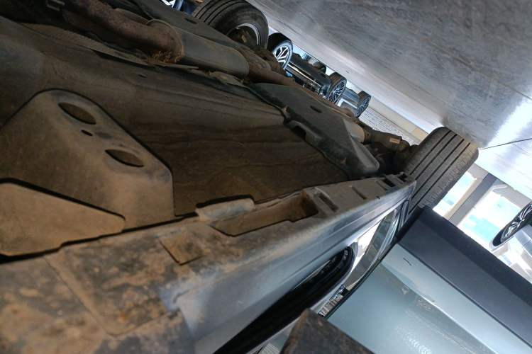 Used Land Rover Discovery Sport 2019 240 PS SE Version China VI Standard Right Side Sill
