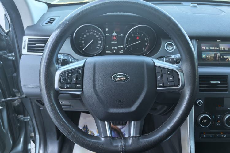 Used Land Rover Discovery Sport 2019 240 PS SE Version China VI Standard Steering Wheel