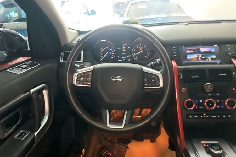 Used Land Rover Discovery Sport 2019 240 PS SE Dynamic Version China VI Standard Steering Wheel