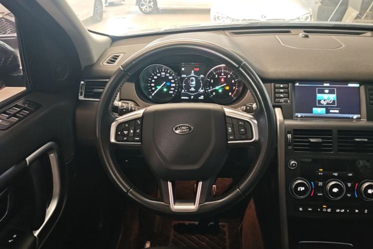 Used Land Rover Discovery Sport 2019 240 PS SE Dynamic Version China VI Standard Steering Wheel