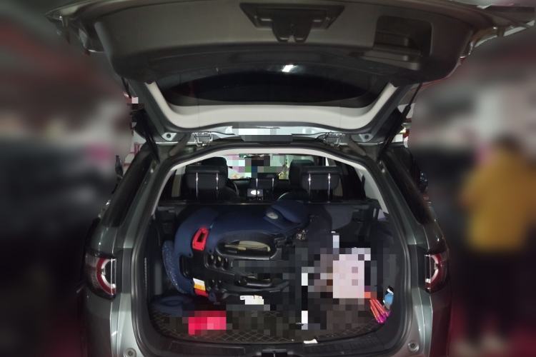 Used Land Rover Discovery Sport 2019 240 PS PURE Edition China VI Standard Trunk