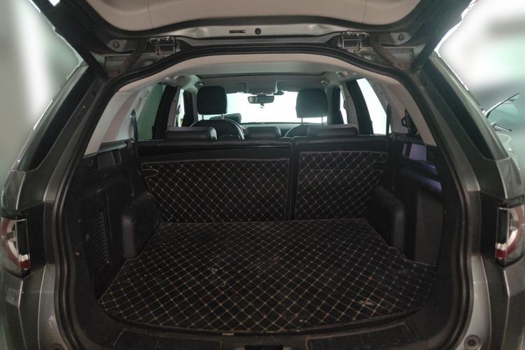 Used Land Rover Discovery Sport 2019 240 PS SE Version China V Standard Trunk