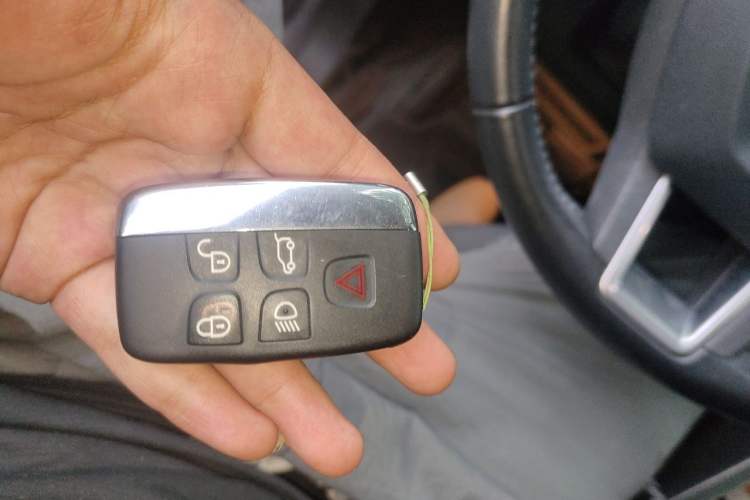 Used Land Rover Discovery Sport 2019 240 PS HSE Version China V Standard Vehicle Key