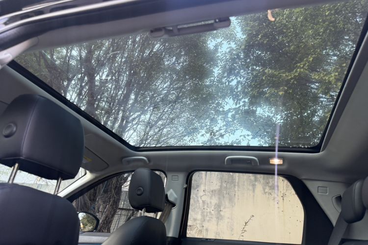 Used Land Rover Discovery Sport 2019 240 PS SE Version China VI Standard Headliner