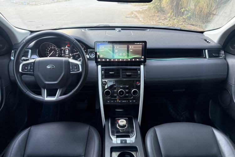 Used Land Rover Discovery Sport 2019 240 PS SE Version China VI Standard Interior 5