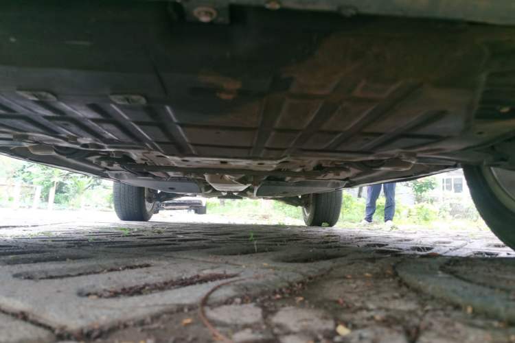 Used Land Rover Discovery Sport 2019 240 PS HSE Version China VI Standard Chassis Front