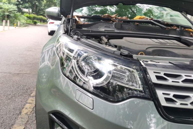 Used Land Rover Discovery Sport 2019 240 PS HSE Version China VI Standard Right Front Headlight