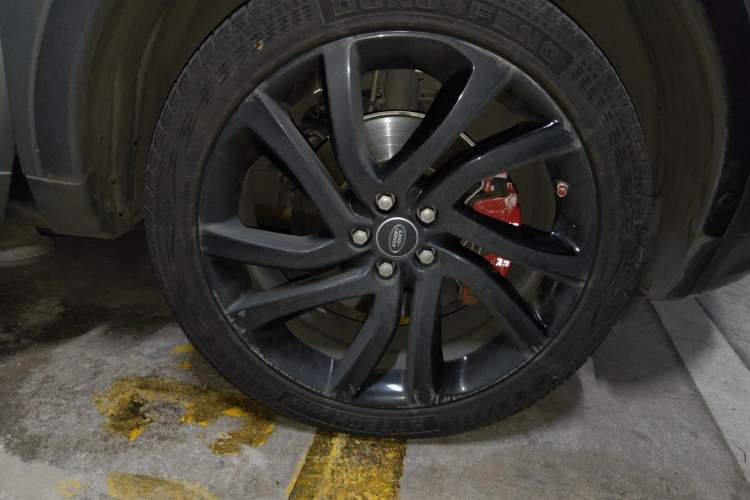 Used Land Rover Discovery Sport 2019 240 PS SE Dynamic Version China V Standard Right Front Wheel Hub