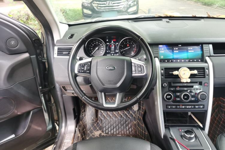 Used Land Rover Discovery Sport 2019 240 PS HSE Version China VI Standard Steering Wheel