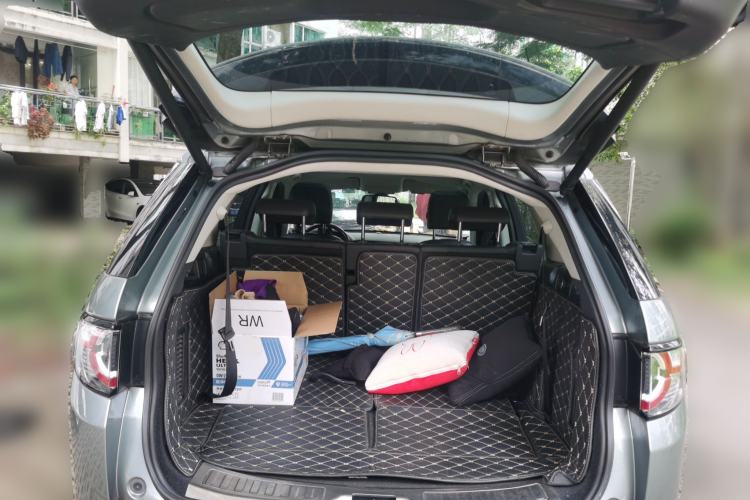 Used Land Rover Discovery Sport 2019 240 PS HSE Version China VI Standard Trunk