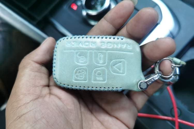 Used Land Rover Discovery Sport 2019 240 PS HSE Version China VI Standard Vehicle Key