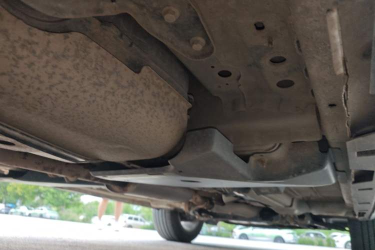 Used Land Rover Discovery Sport 2019 240 PS SE Version China VI Standard Chassis Rear Right