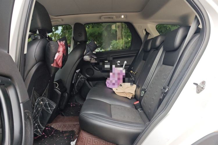 Used Land Rover Discovery Sport 2019 240 PS SE Version China VI Standard Left Rear Seat