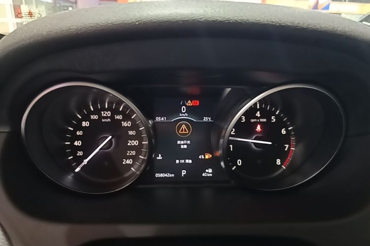 Used Land Rover Discovery Sport 2019 240 PS SE Dynamic Version China VI Standard Instrument Cluster