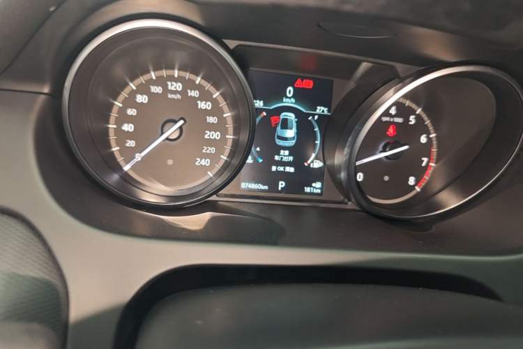 Used Land Rover Discovery Sport 2019 240 PS SE Dynamic Version China VI Standard Instrument Cluster
