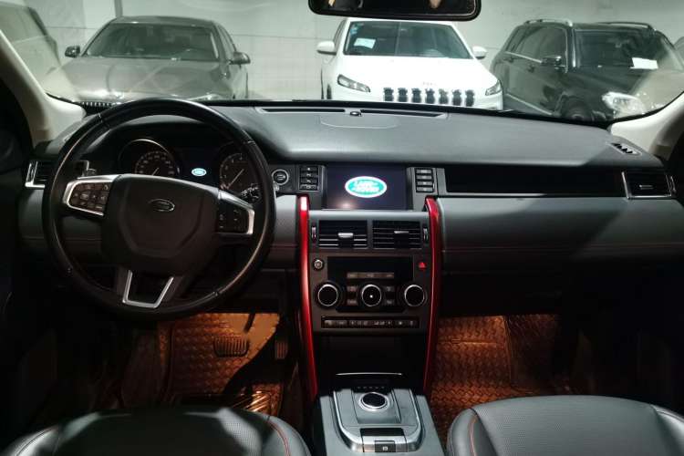 Used Land Rover Discovery Sport 2019 240 PS SE Version China V Standard Interior 3