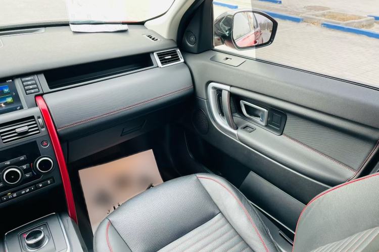 Used Land Rover Discovery Sport 2019 240 PS SE Dynamic Version China VI Standard Interior 8