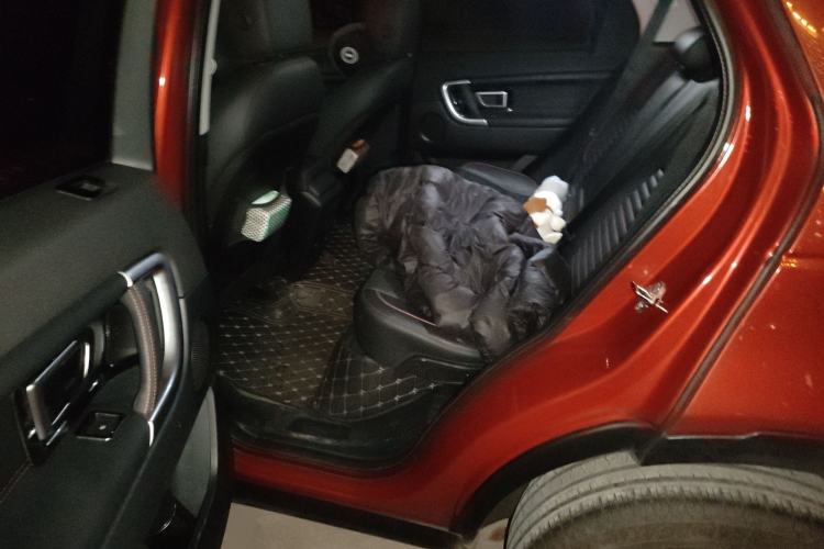 Used Land Rover Discovery Sport 2019 240 PS SE Dynamic Version China VI Standard Left Rear Seat