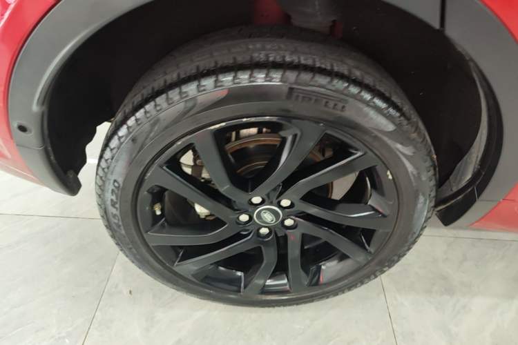 Used Land Rover Discovery Sport 2019 240 PS SE Dynamic Version China VI Standard Right Rear Wheel Hub