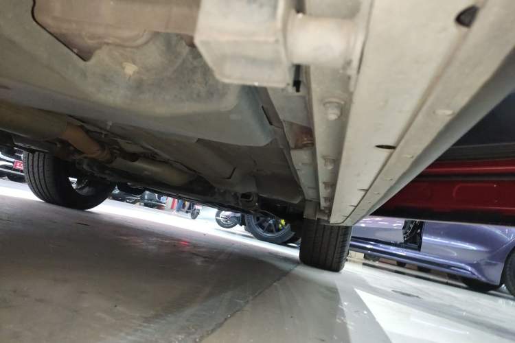 Used Land Rover Discovery Sport 2019 240 PS SE Dynamic Version China VI Standard Right Side Sill