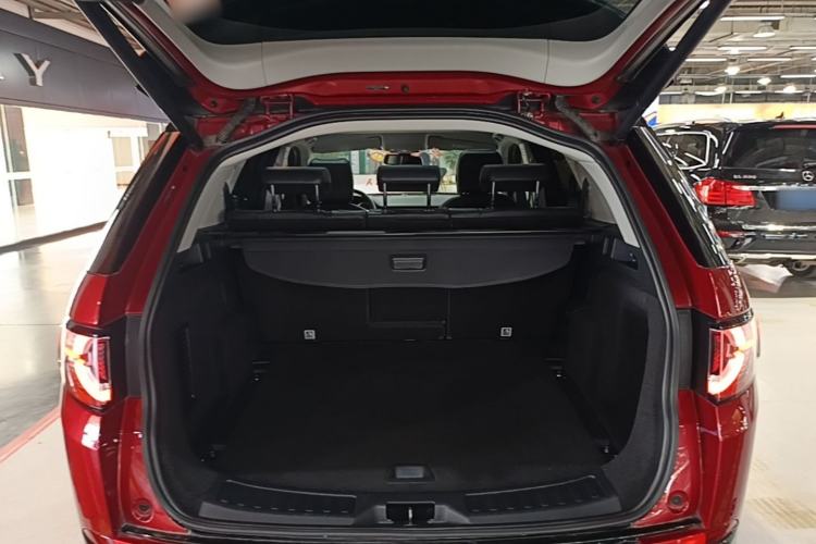 Used Land Rover Discovery Sport 2019 240 PS SE Dynamic Version China VI Standard Trunk
