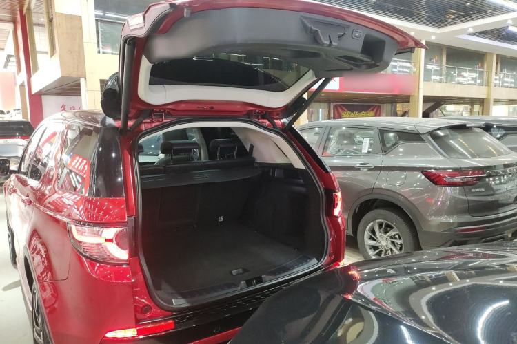 Used Land Rover Discovery Sport 2019 240 PS SE Dynamic Version China VI Standard Trunk