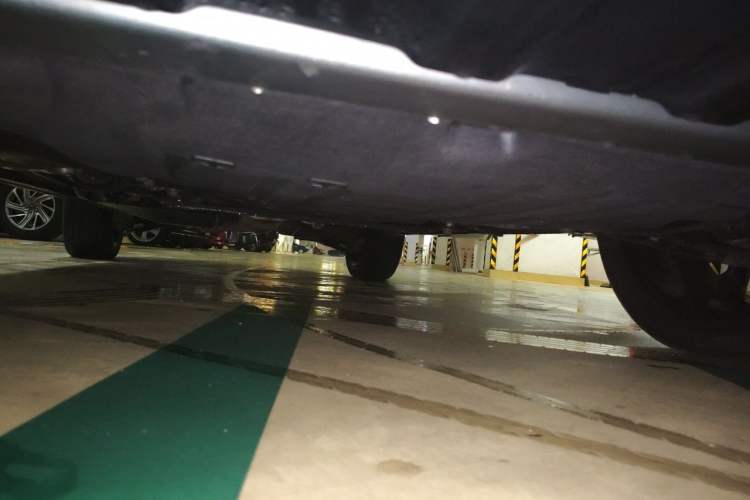 Used Land Rover Discovery Sport 2019 240 PS SE Dynamic Version China VI Standard Chassis Front