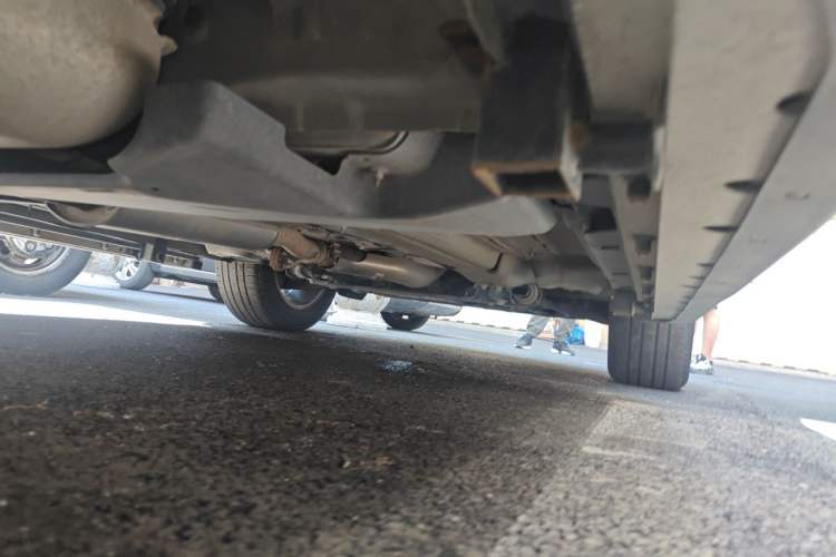 Used Land Rover Discovery Sport 2019 240 PS SE Version China VI Standard Chassis Rear Right