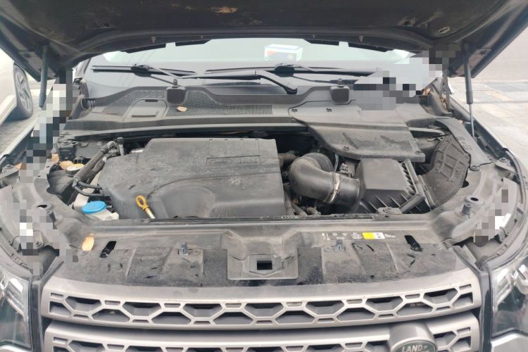 Used Land Rover Discovery Sport 2019 240 PS SE Version China V Standard Engine Bay