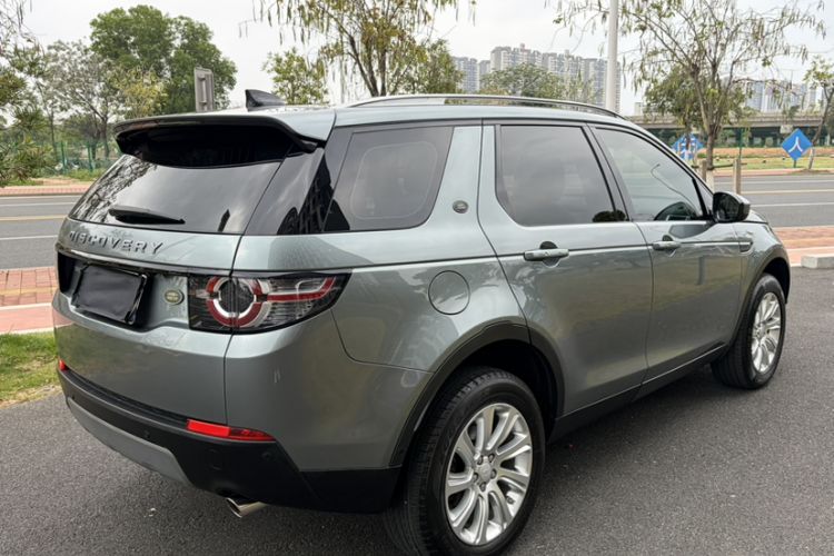 Used Land Rover Discovery Sport 2019 240 PS SE Version China VI Standard Exterior 1