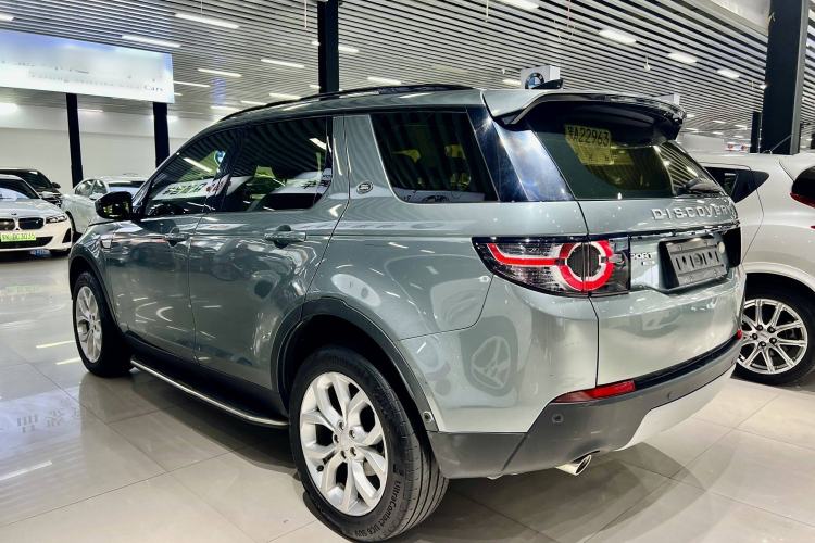 Used Land Rover Discovery Sport 2019 240 PS HSE Version China VI Standard Exterior 3