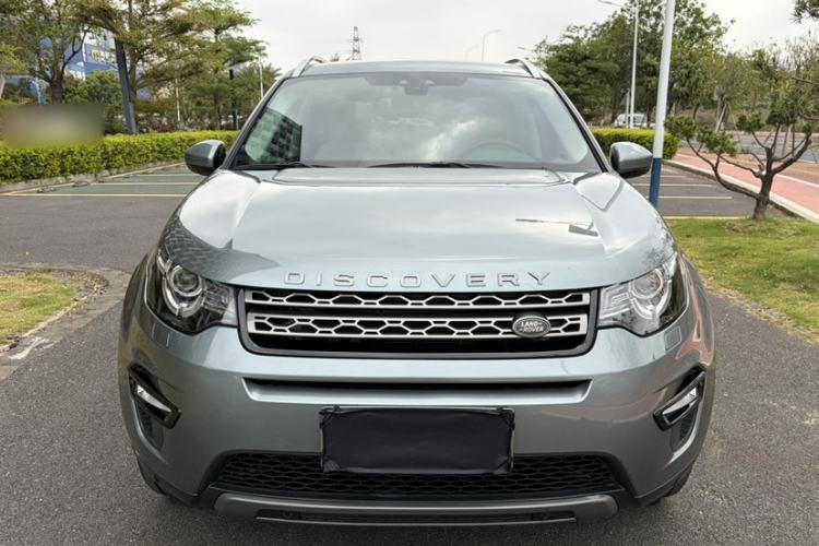 Used Land Rover Discovery Sport 2019 240 PS SE Version China VI Standard Exterior 3