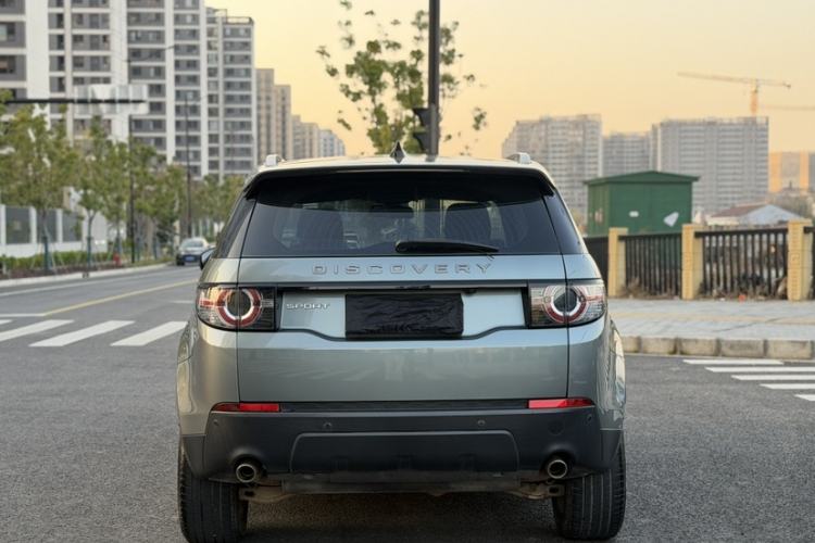Used Land Rover Discovery Sport 2019 240 PS PURE Edition China VI Standard Exterior 3