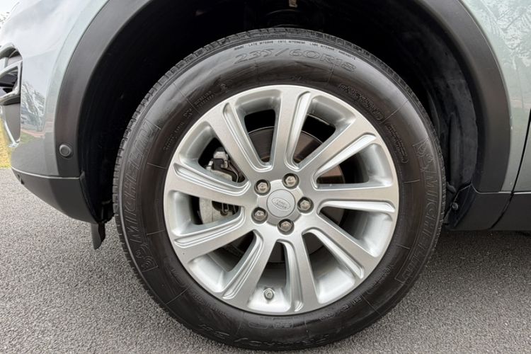 Used Land Rover Discovery Sport 2019 240 PS SE Version China VI Standard Exterior 5