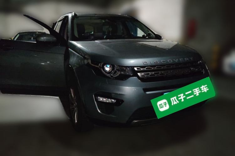 Used Land Rover Discovery Sport 2019 240 PS SE Version China VI Standard Front Right 45 Deg
