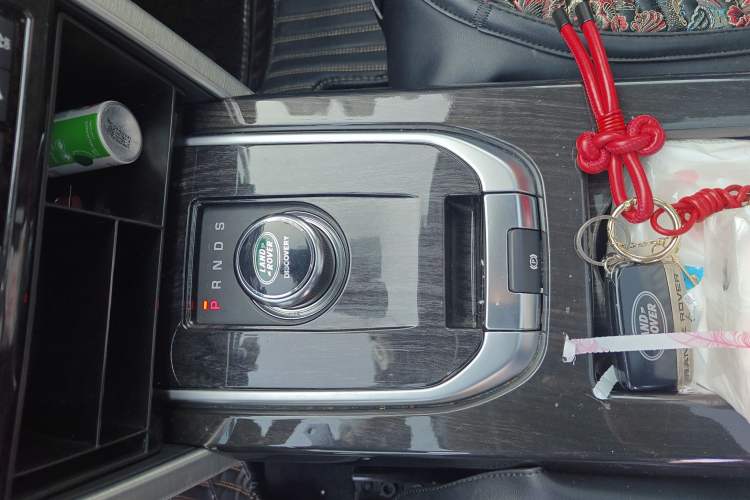 Used Land Rover Discovery Sport 2019 240 PS HSE Version China VI Standard Gear Lever