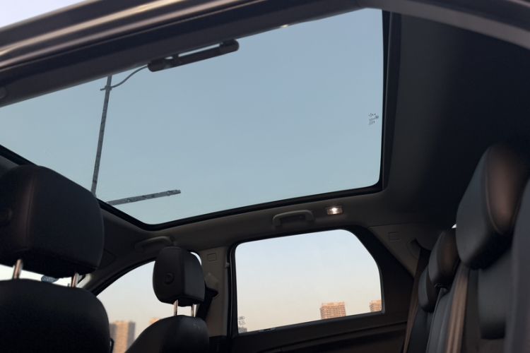 Used Land Rover Discovery Sport 2019 240 PS PURE Edition China VI Standard Headliner